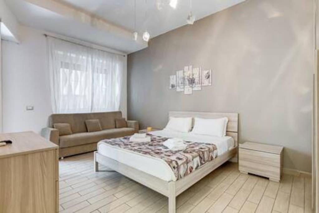 Domus Laterani By Jfm - Comfortable Apartment Big Terrace Colosseo Rom Exterior foto