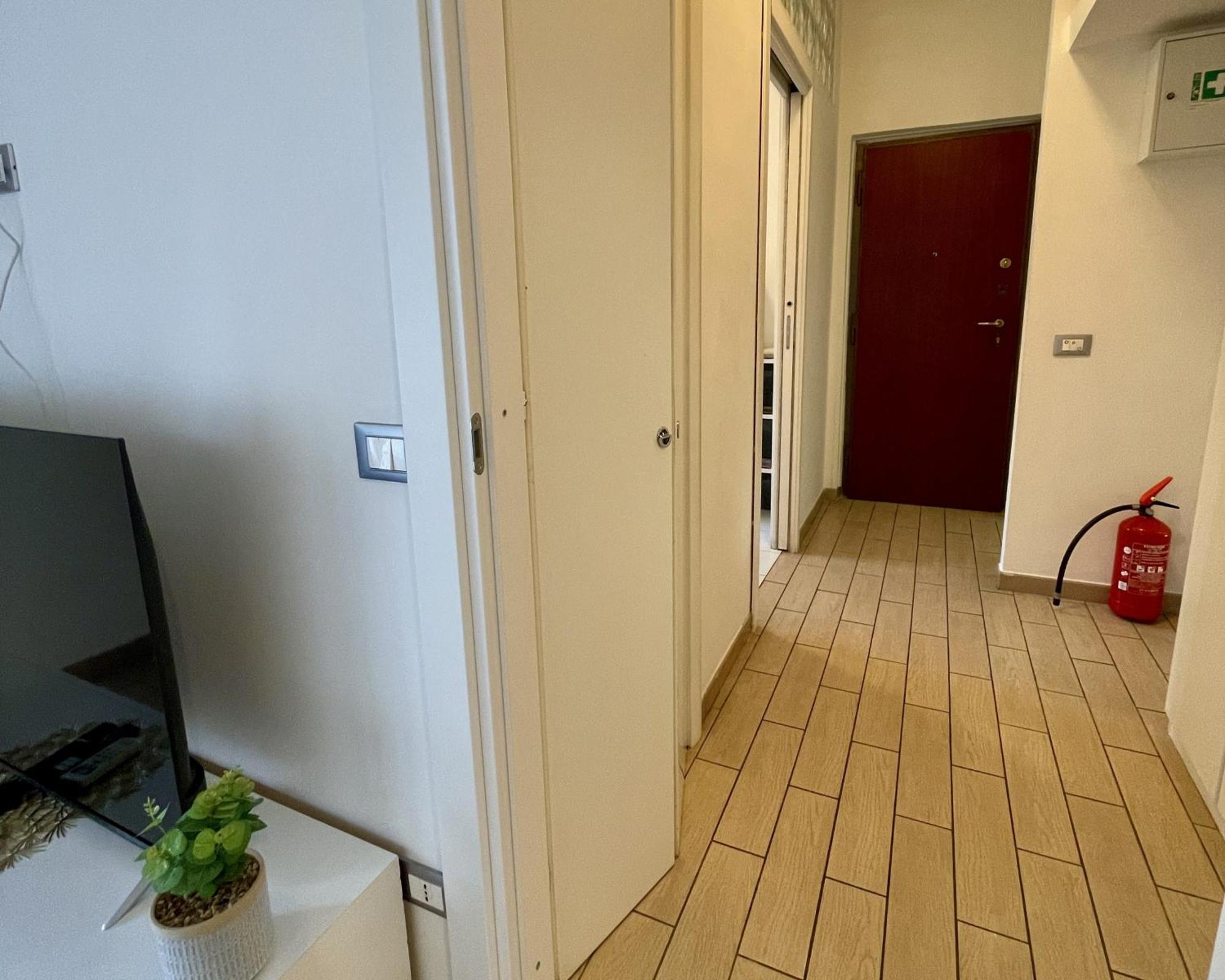 Domus Laterani By Jfm - Comfortable Apartment Big Terrace Colosseo Rom Exterior foto